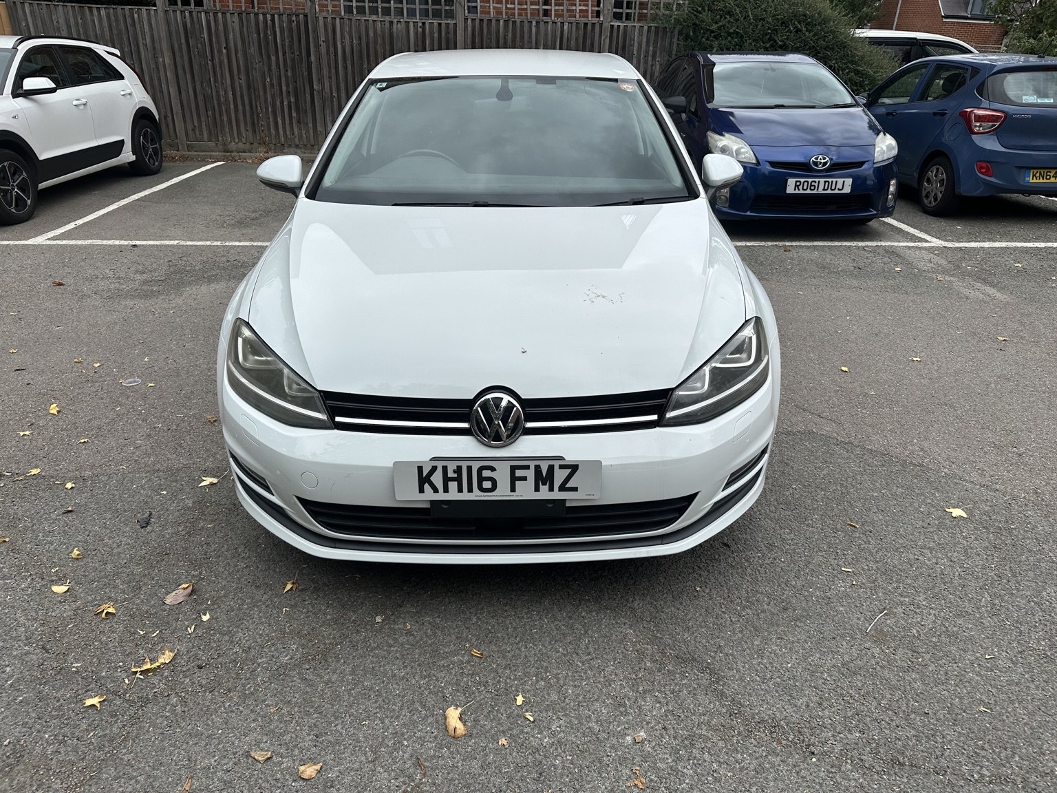 2016 Volkswagen Golf 1.2 TSI BlueMotion in white