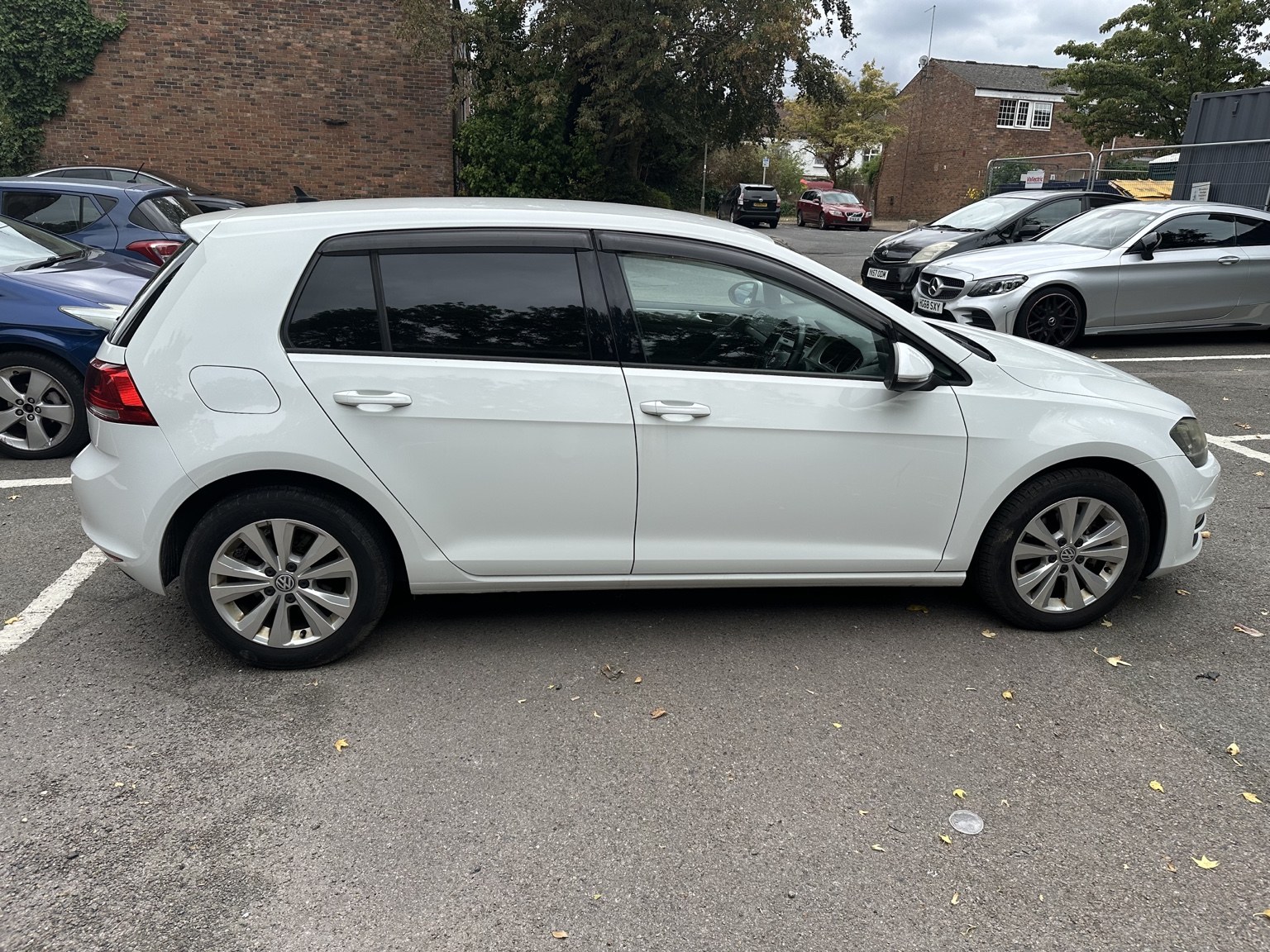 2016 Volkswagen Golf 1.2 TSI BlueMotion — photo 2