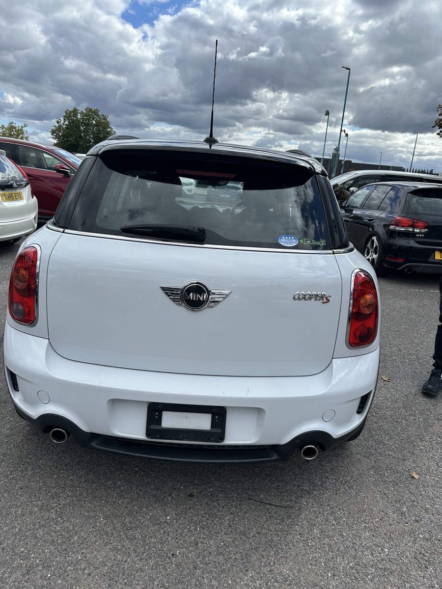 2013 MINI Cooper S Countryman — photo 4
