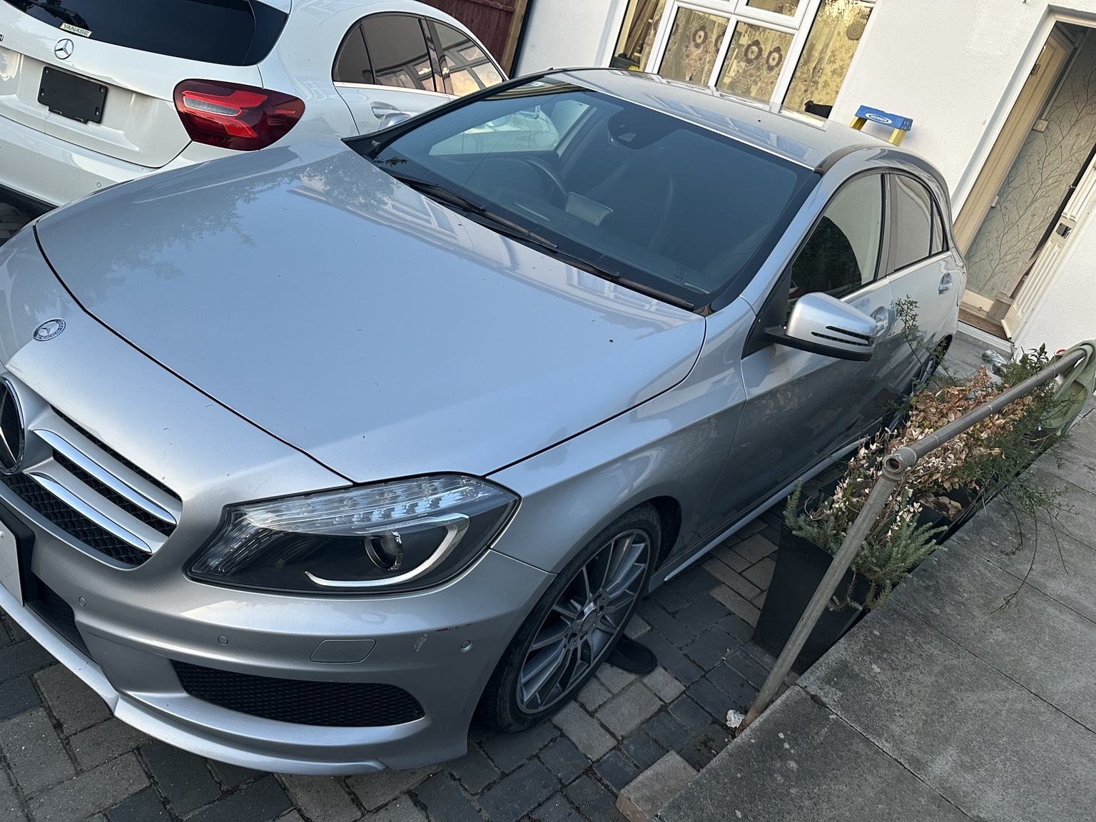 Silver Mercedes-Benz A180 LA15 XLY — photo 7