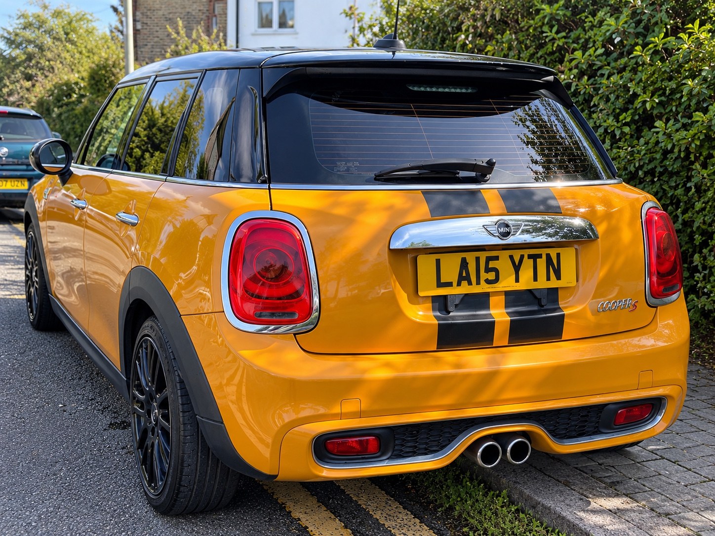 2015 MINI Hatch Cooper S — photo 2