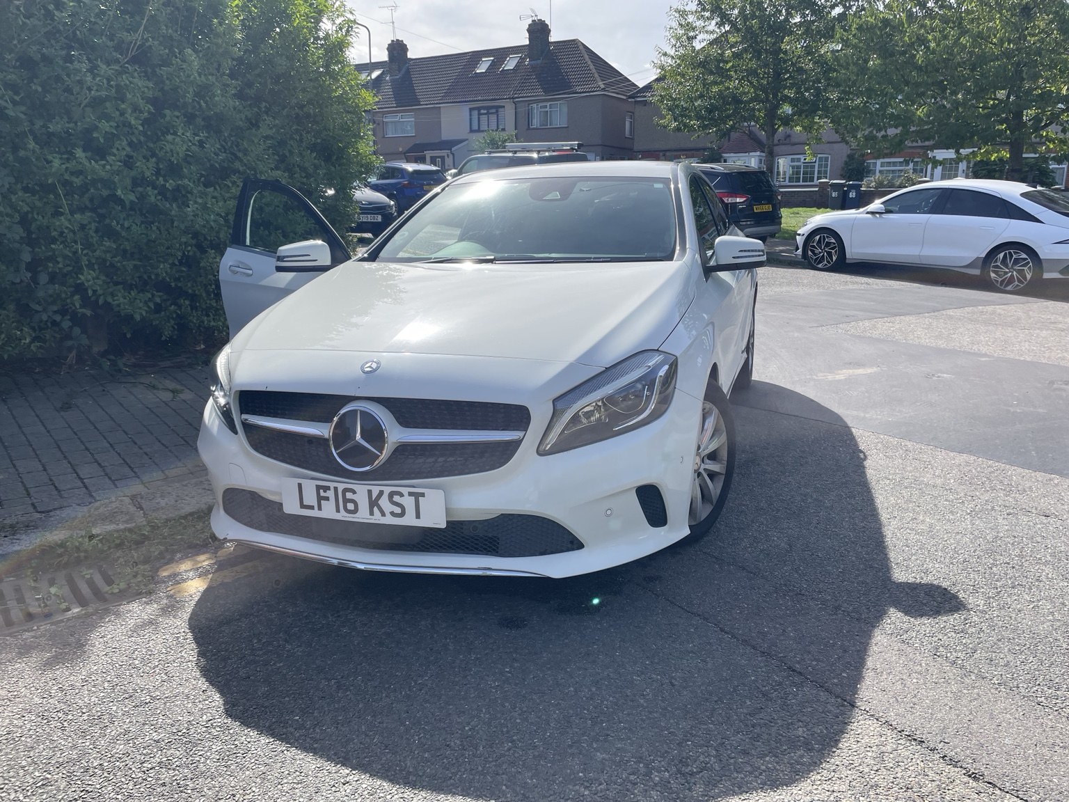2016 Mercedes-Benz A180 — photo 2
