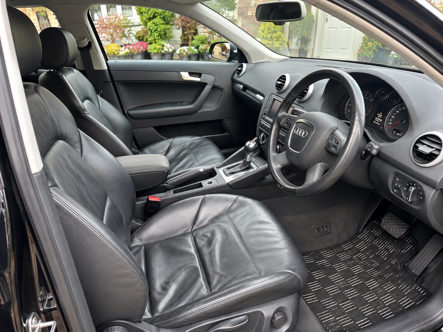 2012 Audi A3 — photo 8