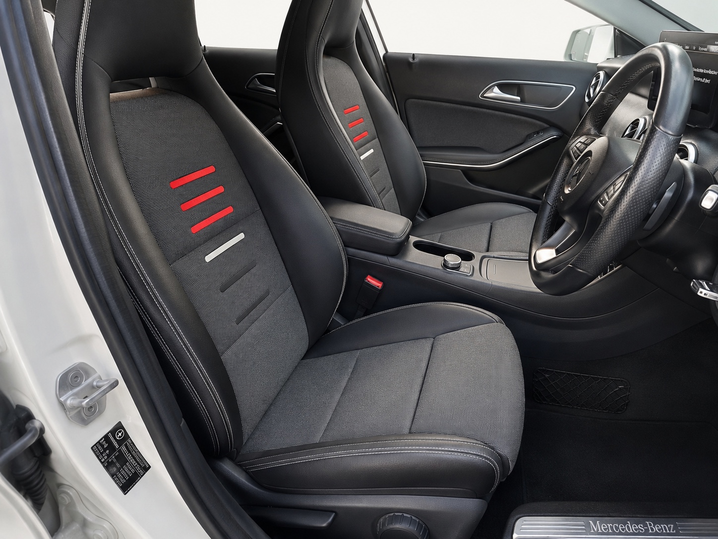 2016 Mercedes-Benz A180 — photo 11