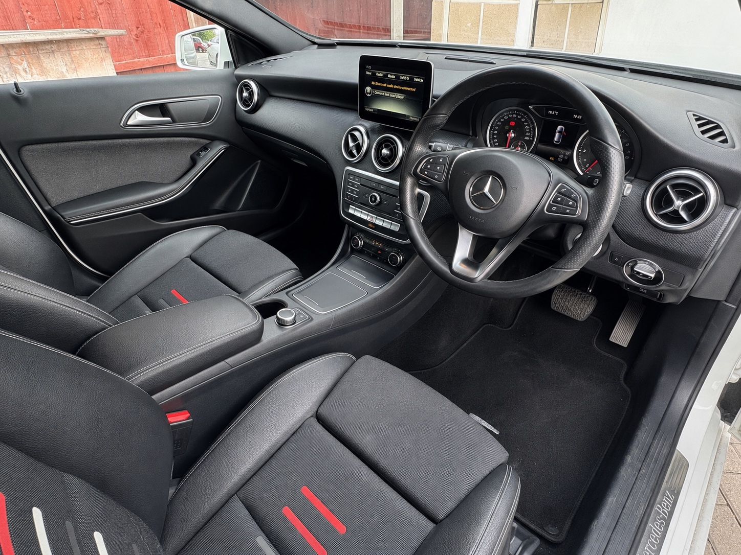 2016 Mercedes-Benz A180 — photo 8